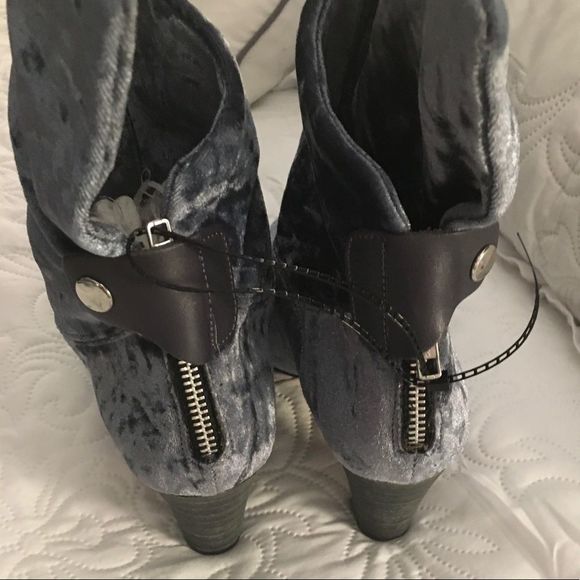 NWT $198 Free People  | Moonlit | Crushed Velvet Boots in Blue - Picture 10 of 12